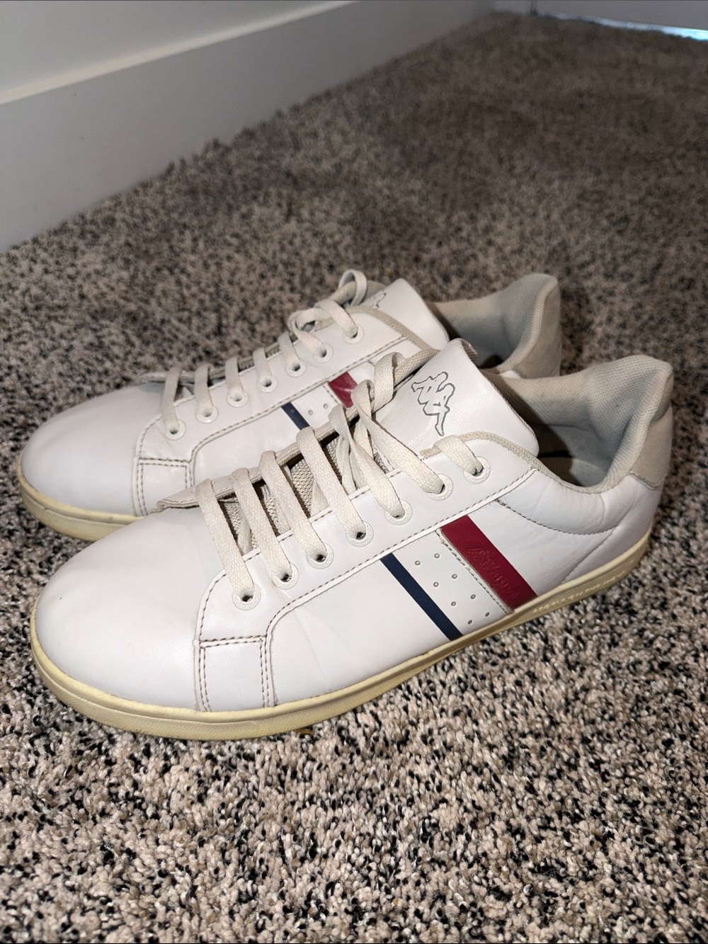 Kappa Sneakers White with Red and Blue Stripe Men’s Size 9